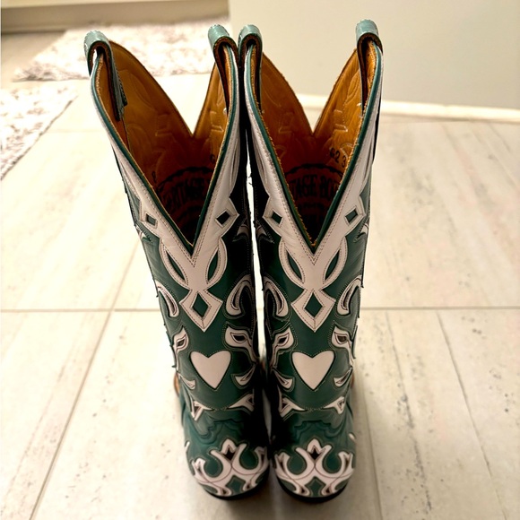 New, never worn! Heritage Green and White Cowboy Boots Size 8 - Picture 4 of 13